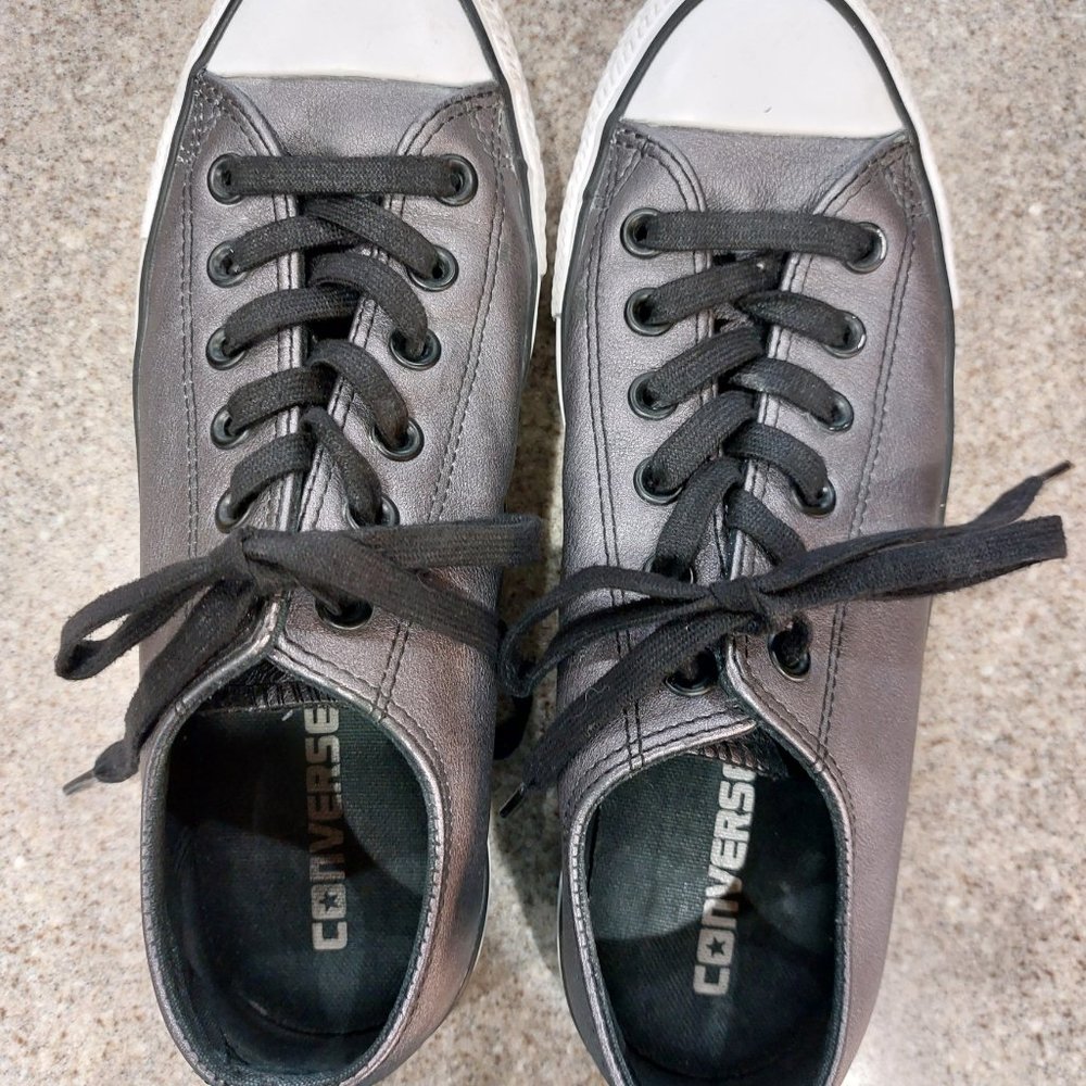 Chuck Taylor All Star Low Top Leather Sneakers